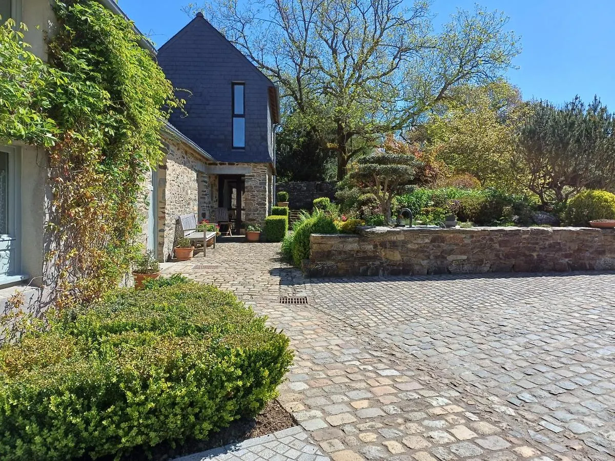 Maison 2 Graines La Roche-Maurice 0*,