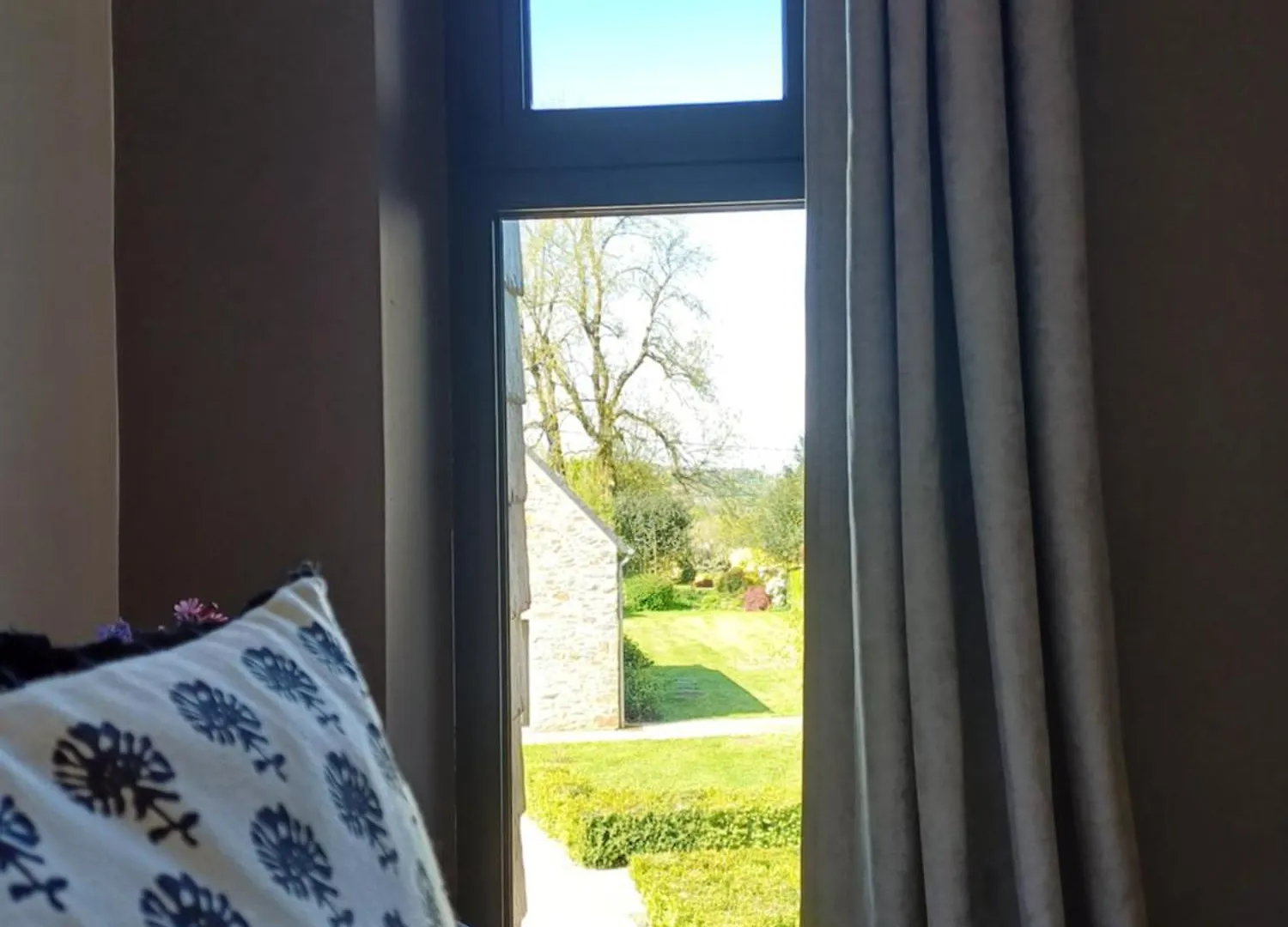 Maison 2 Graines La Roche-Maurice Guest house